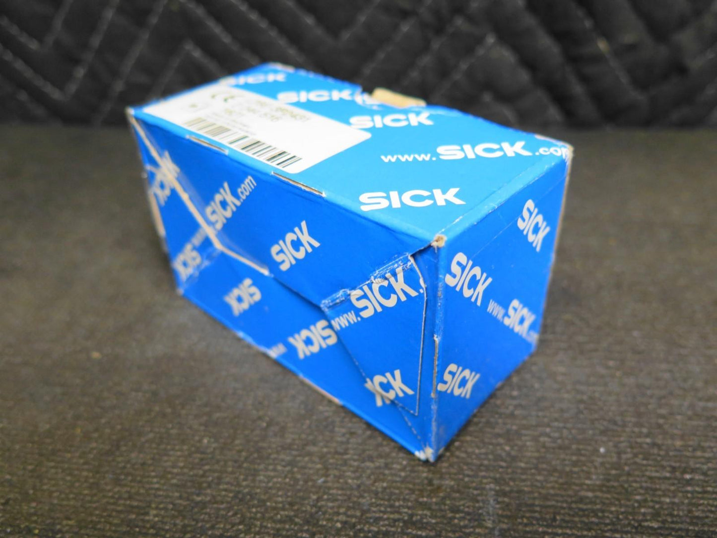 SICK L28E-3P2431 Photoelectric Safety Sensor