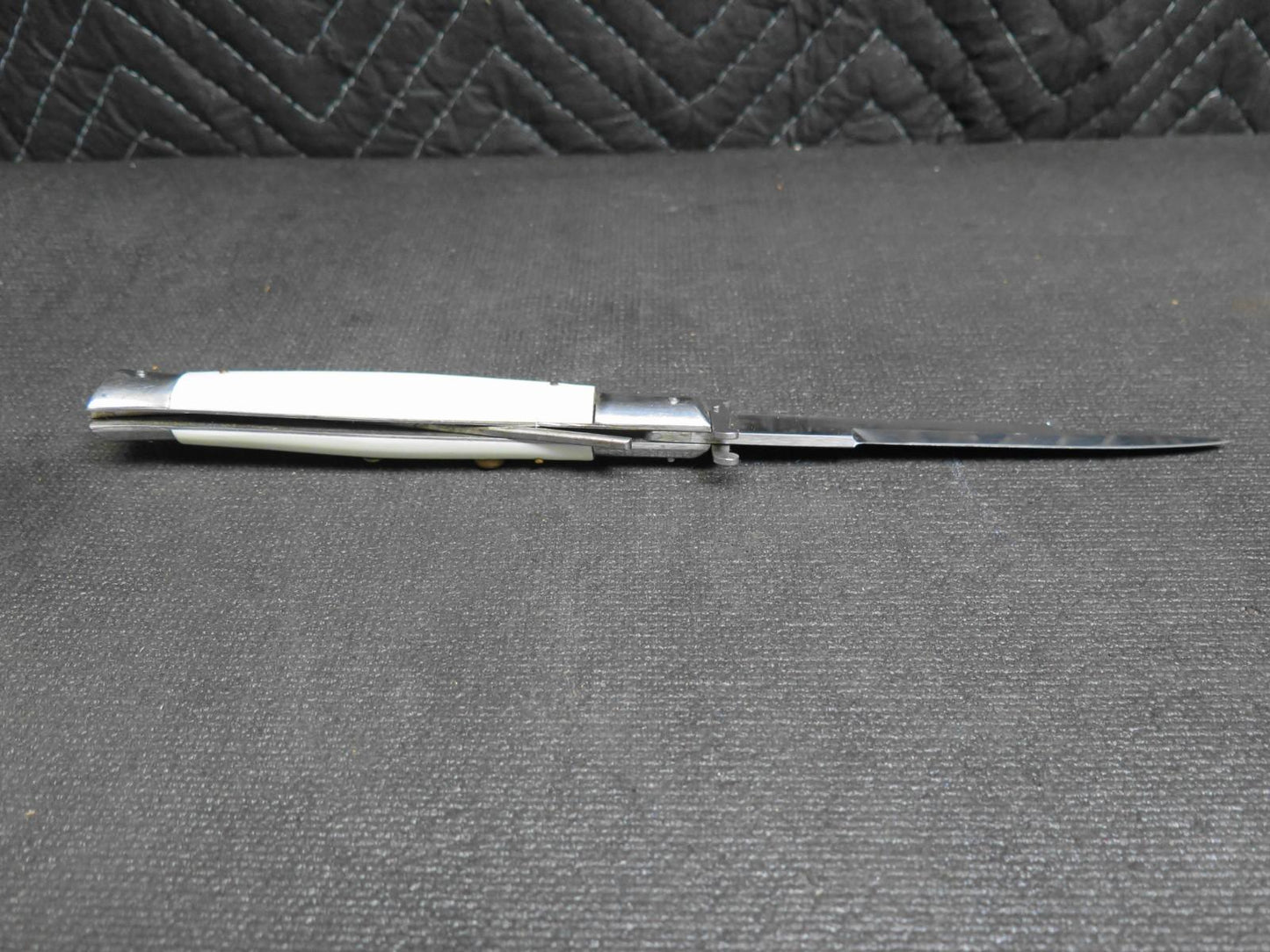 10.5” Rizzuto Estileto Milan Stainless Steel Folding Button Release White 1960