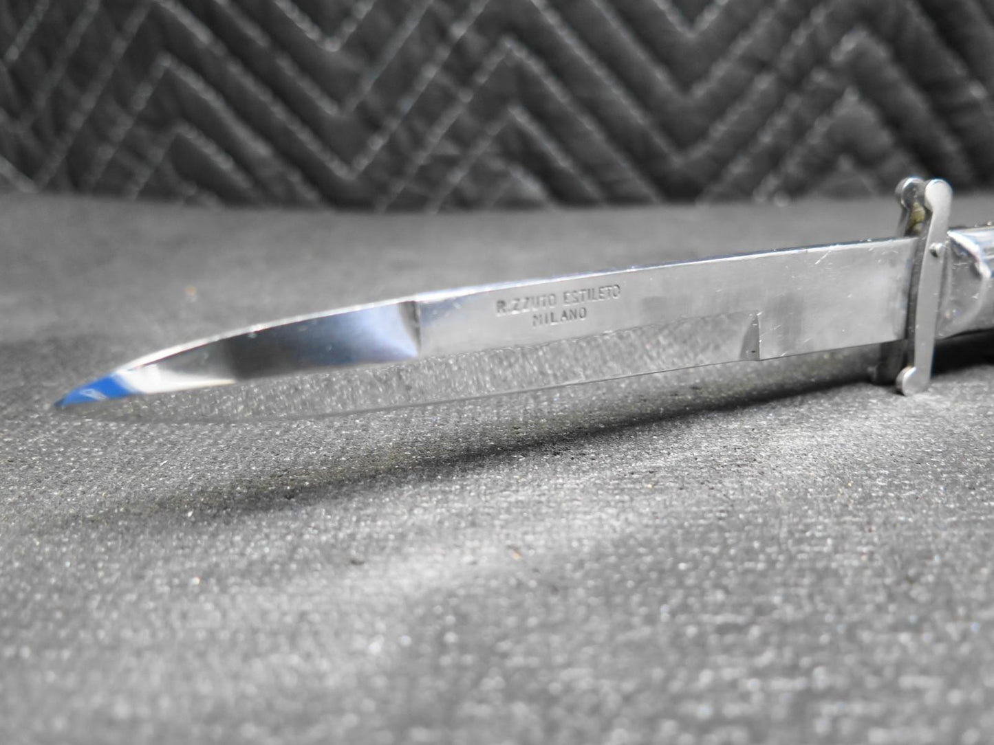 10.5” Rizzuto Estileto Milan Stainless Steel Folding Button Release White 1960