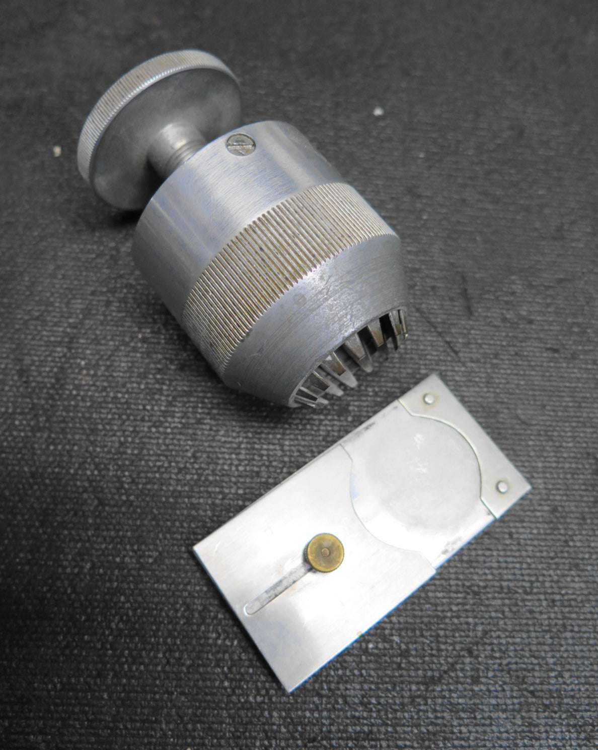 Vintage Watchmaker ELECTRO-VISE Seal Crystal Removal Tool Lifter Repair w/ base