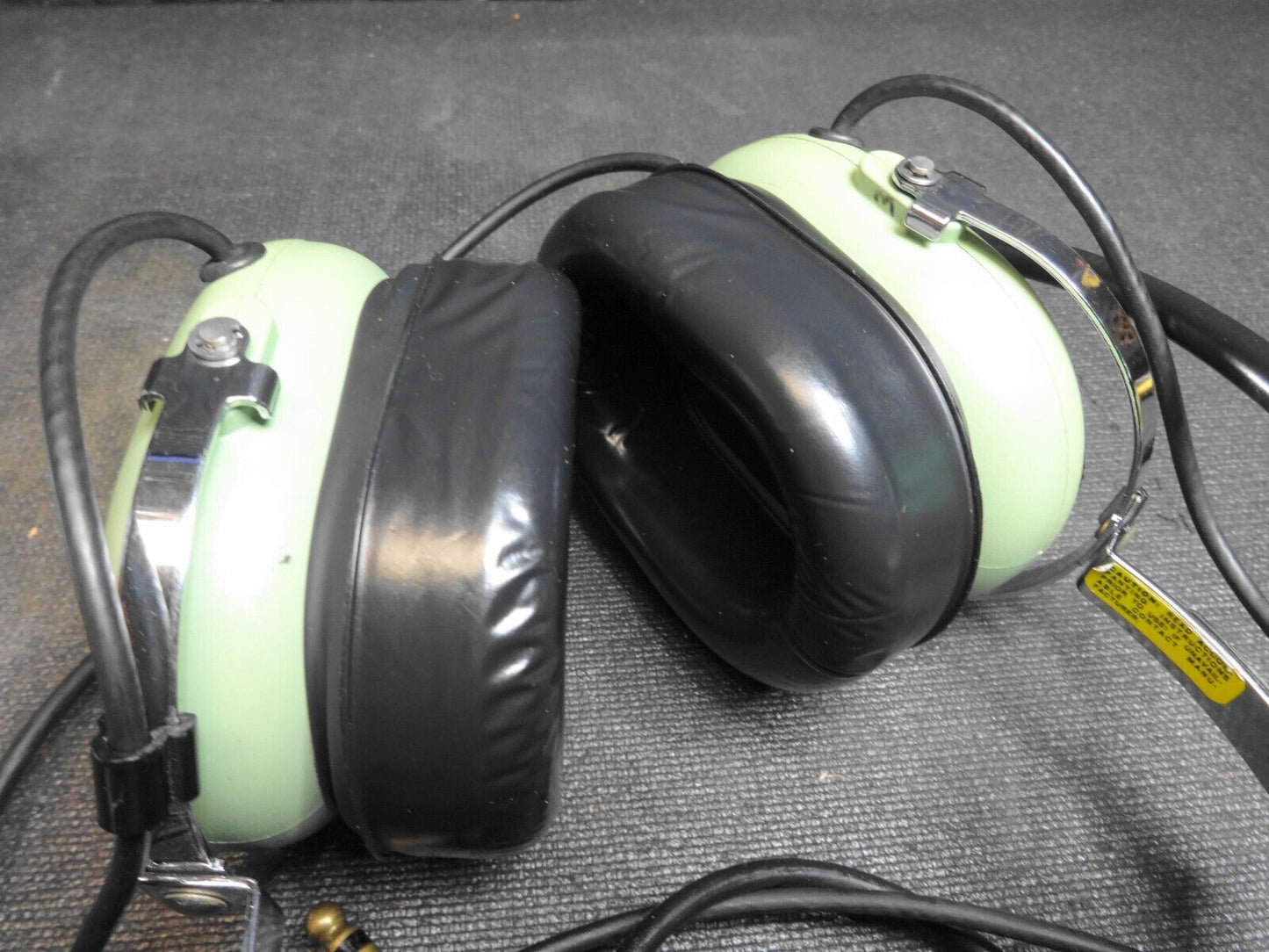 David Clark H10-13.4 Aviation Headset GA Plugs - New Earpads