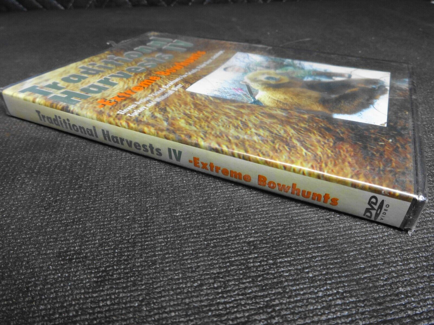 Traditional Harvests IV, Extreme Bowhunts - Grizzly, Polar Bear, Antelope & More