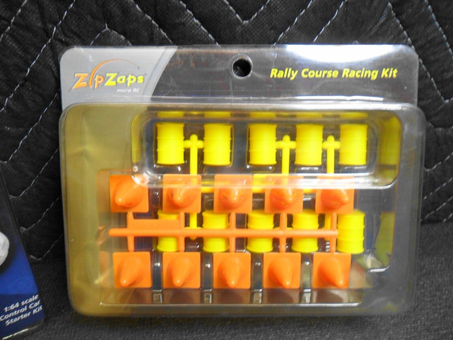 RADIO SHACK ZIP ZAPS MICRO RC PONTIAC FIREBIRD SILVER 1:64 Kit & Rally Course