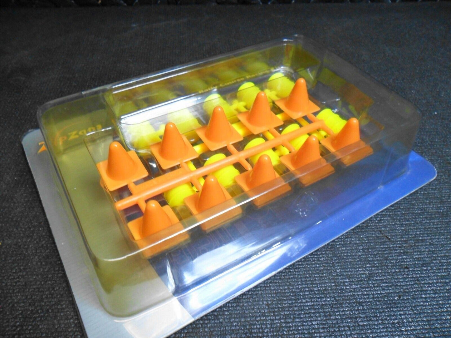 RADIO SHACK ZIP ZAPS MICRO RC PONTIAC FIREBIRD SILVER 1:64 Kit & Rally Course