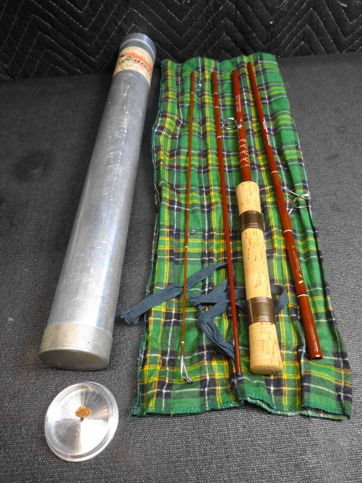 Vintage Fenwick Voyager Fly Rod Fishing FS67-4 5’ 9” 1-4 lb. w/ Tube Case