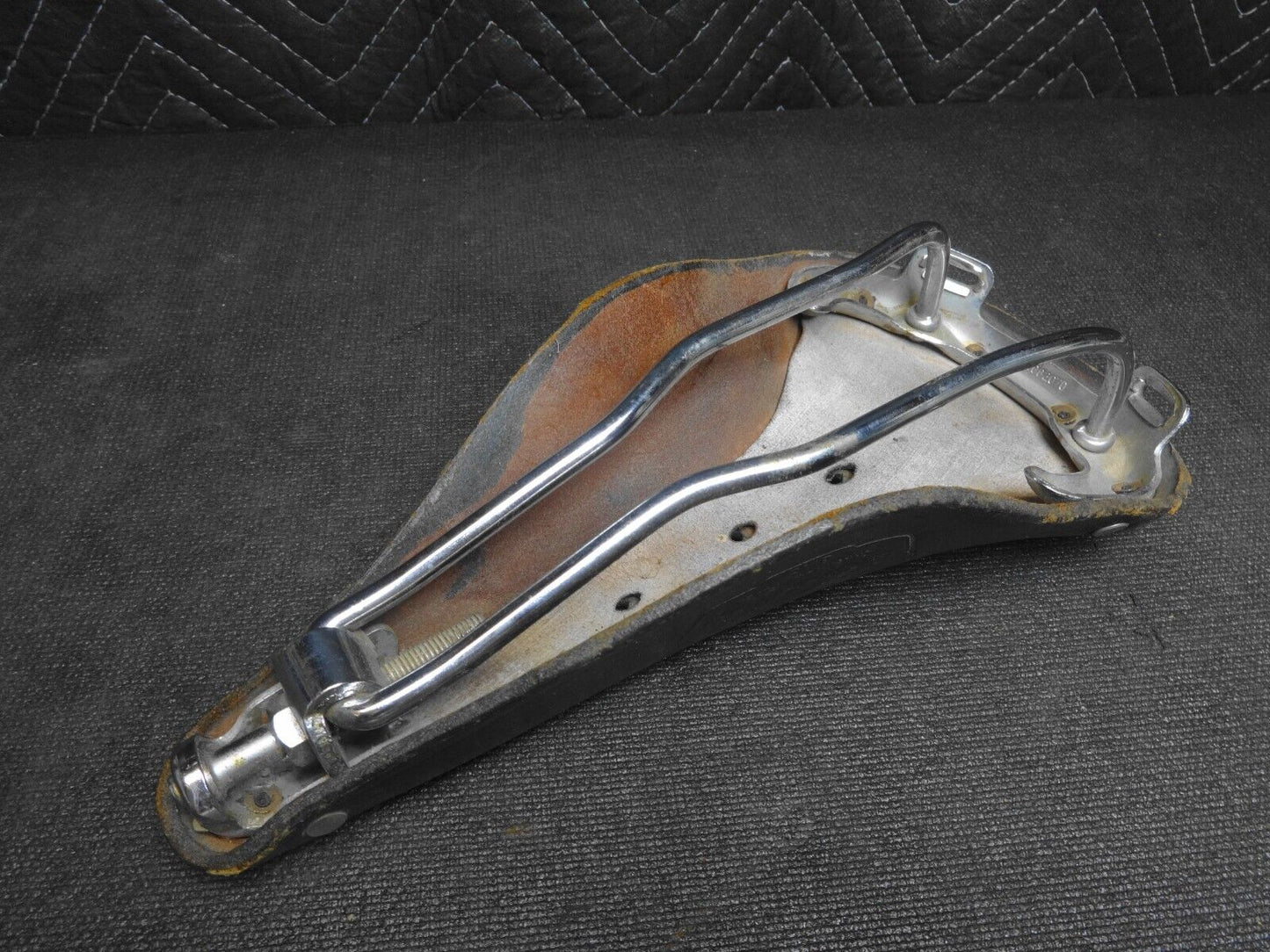 Brooks B15 Champion Flyer Leather Saddle Vintage 1950s