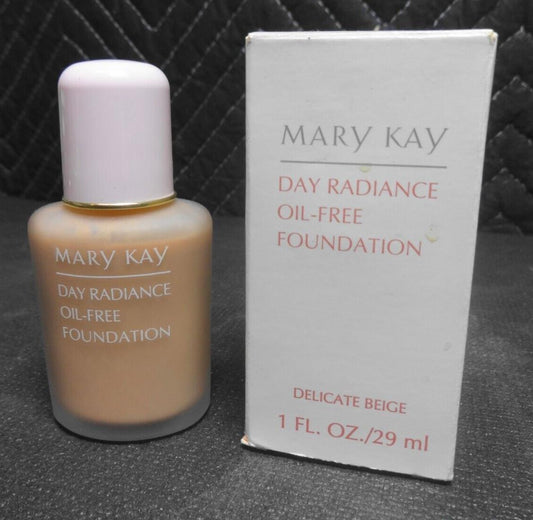 Mary Kay Day Radiance Oil Free Liquid Foundation Delicate Beige