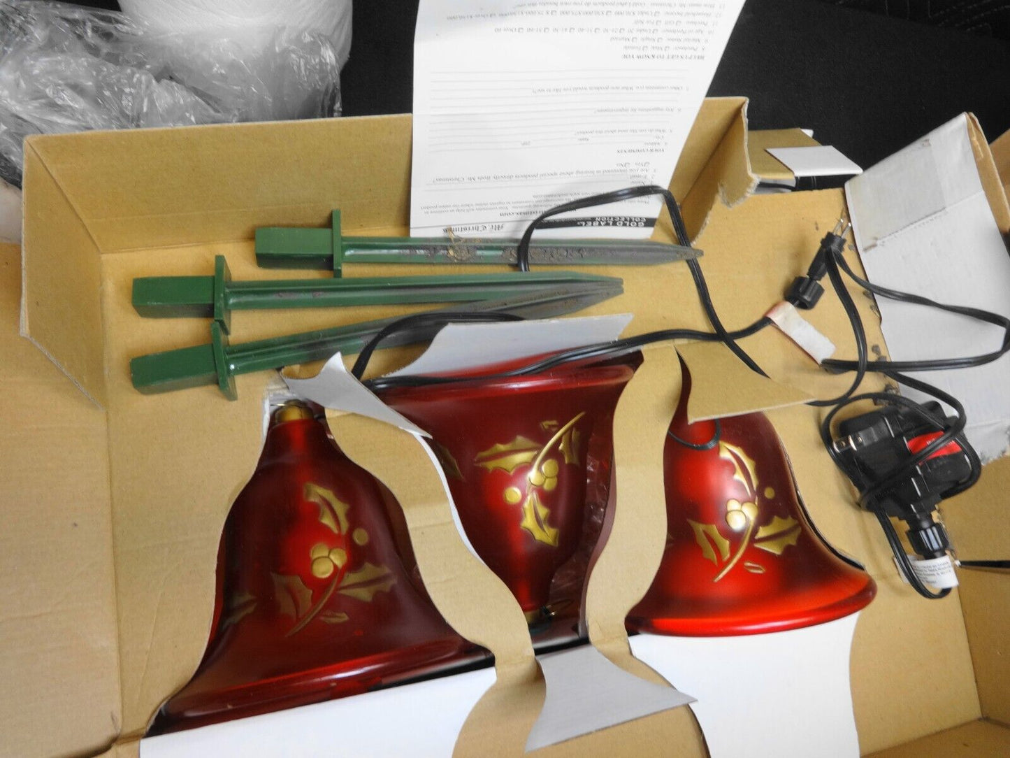 Mr. Christmas Lighted Musical Pathway Bells Outdoor 30 Songs - Original Box