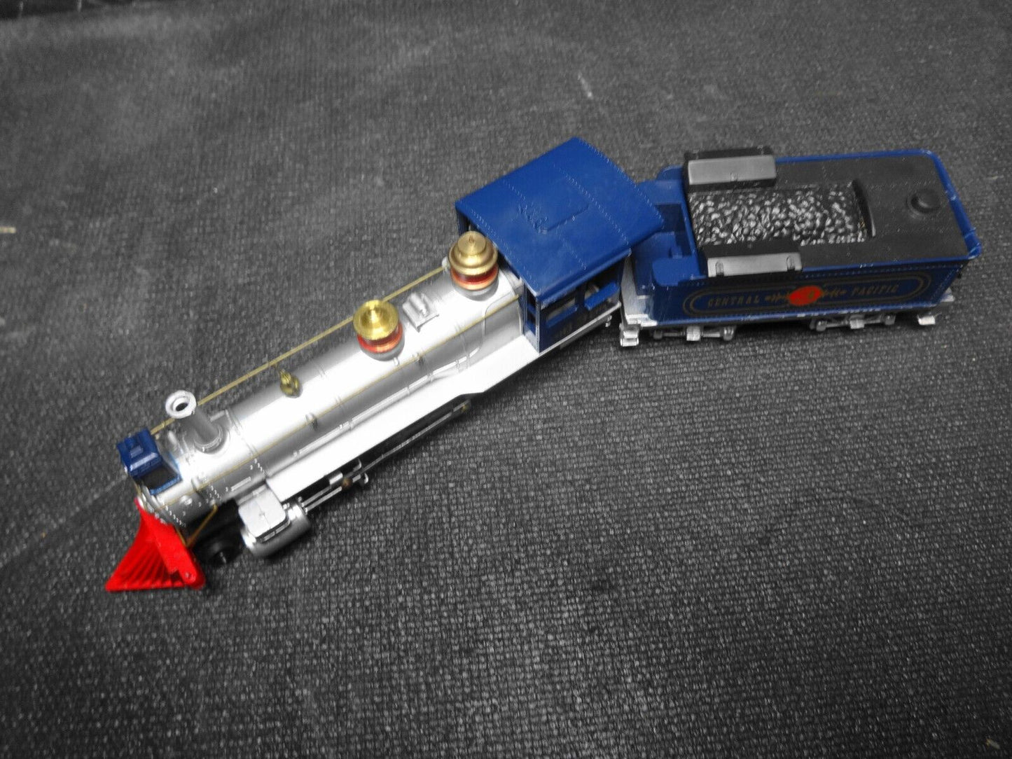 Tyco 1880 HO 4-8-0 Central Pacific #3 Lighted Steam Locomotive & Tender 253-25