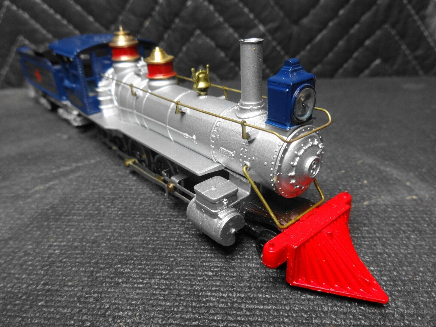 Tyco 1880 HO 4-8-0 Central Pacific #3 Lighted Steam Locomotive & Tender 253-25