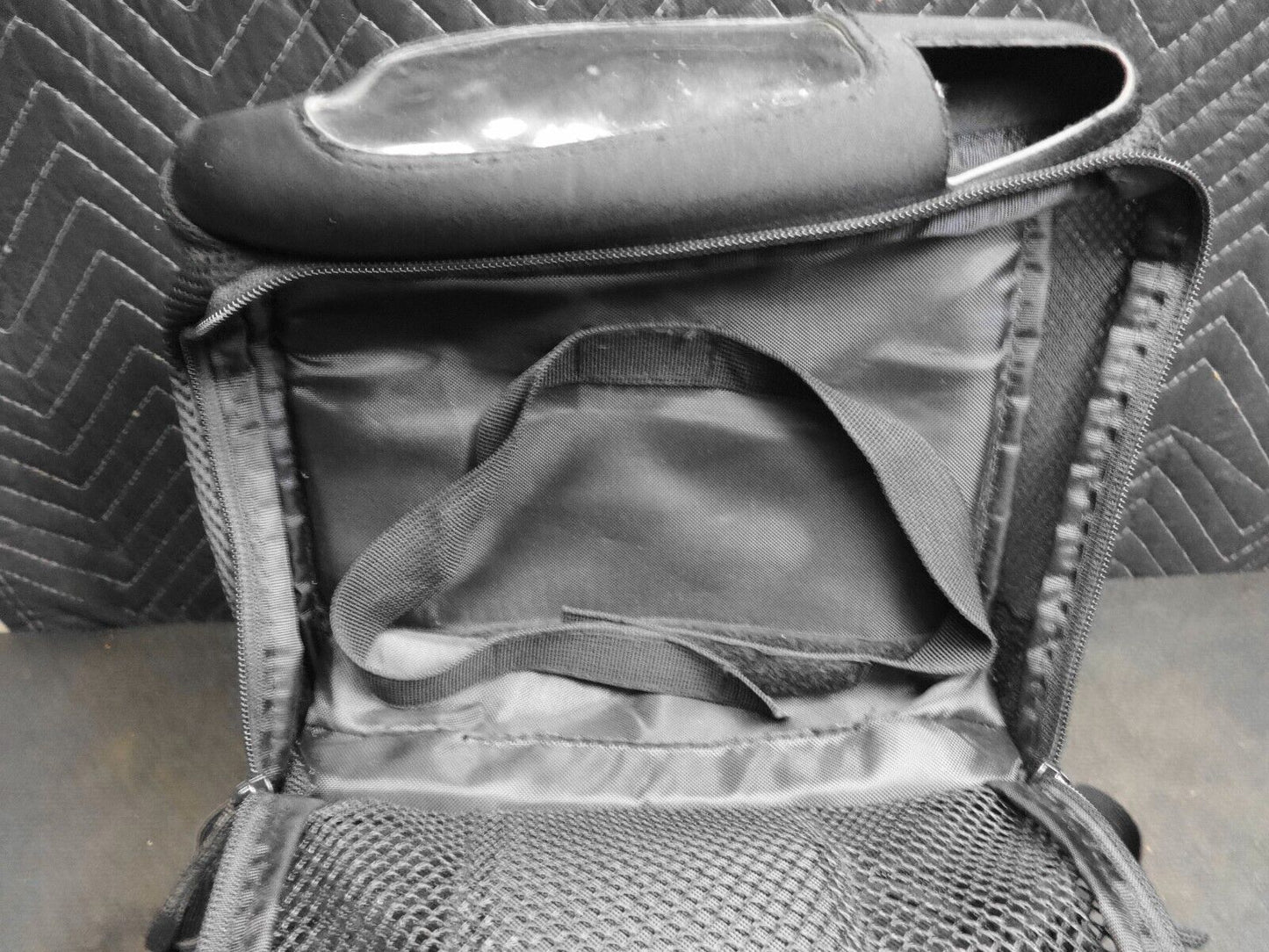 Inogen One G3 BackPack w Spare Battery Storage & Padded Straps