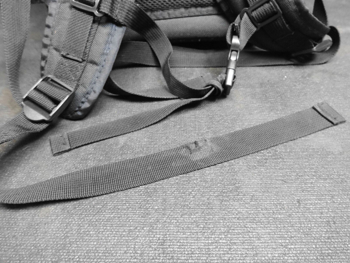 Inogen One G3 BackPack w Spare Battery Storage & Padded Straps