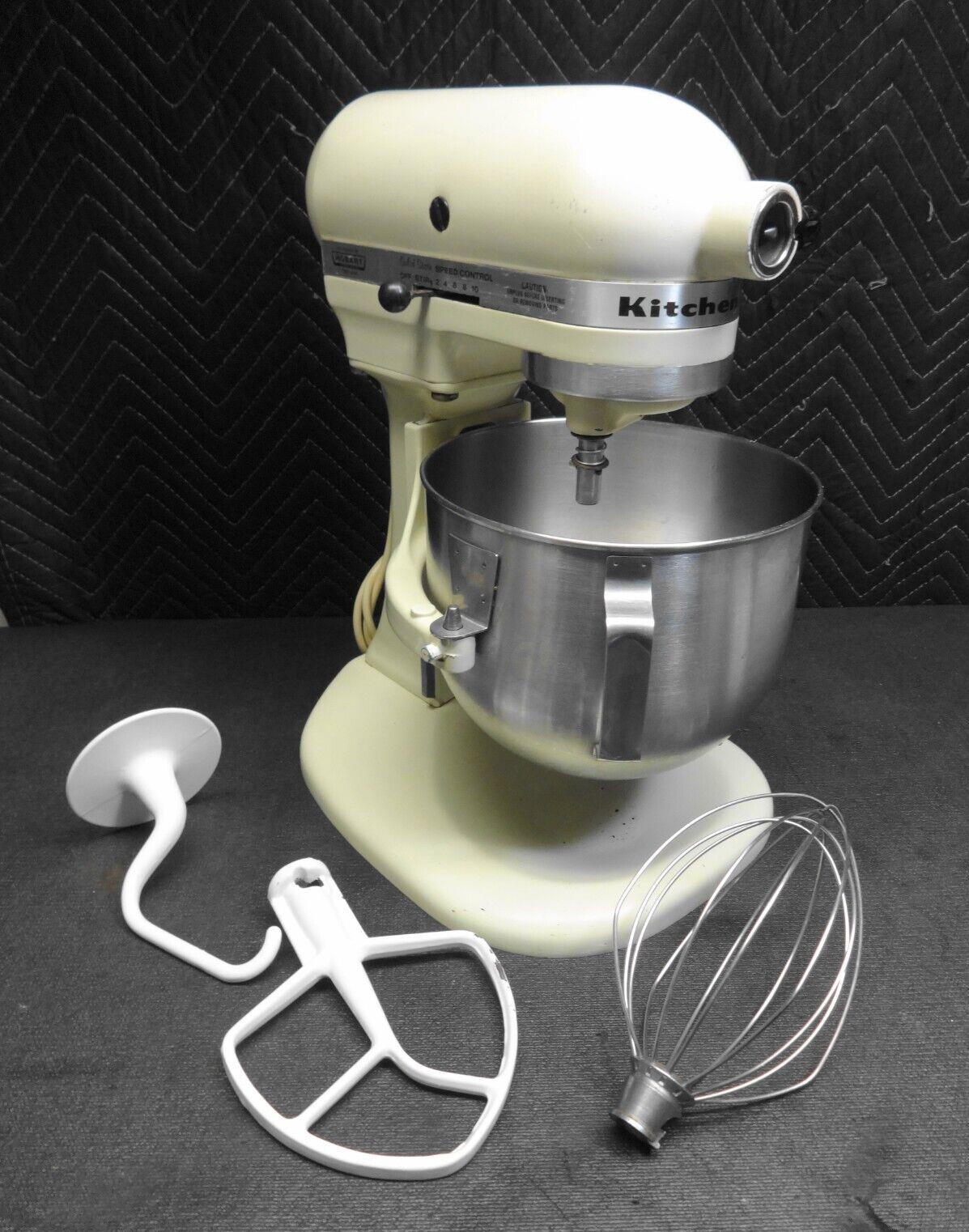 KitchenAid K5SS White Heavy Duty Series 5qt w/Mixer Bowl & Attachments