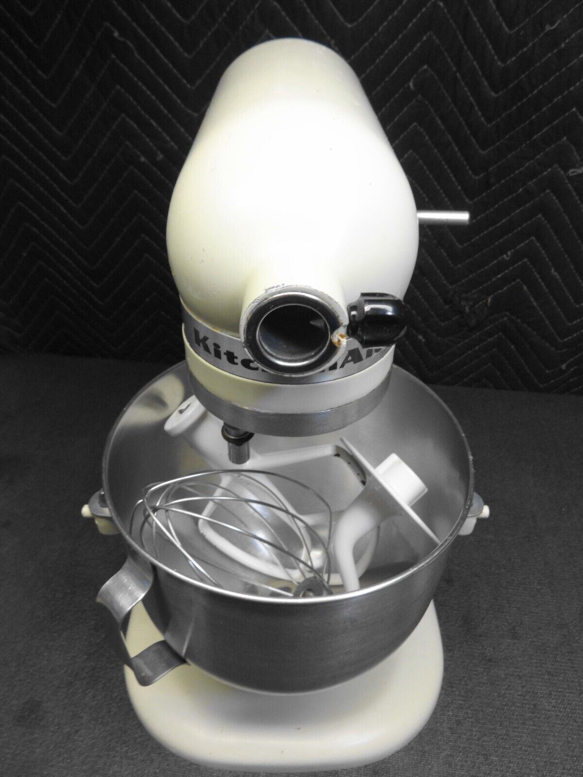 KitchenAid K5SS White Heavy Duty Series 5qt w/Mixer Bowl & Attachments