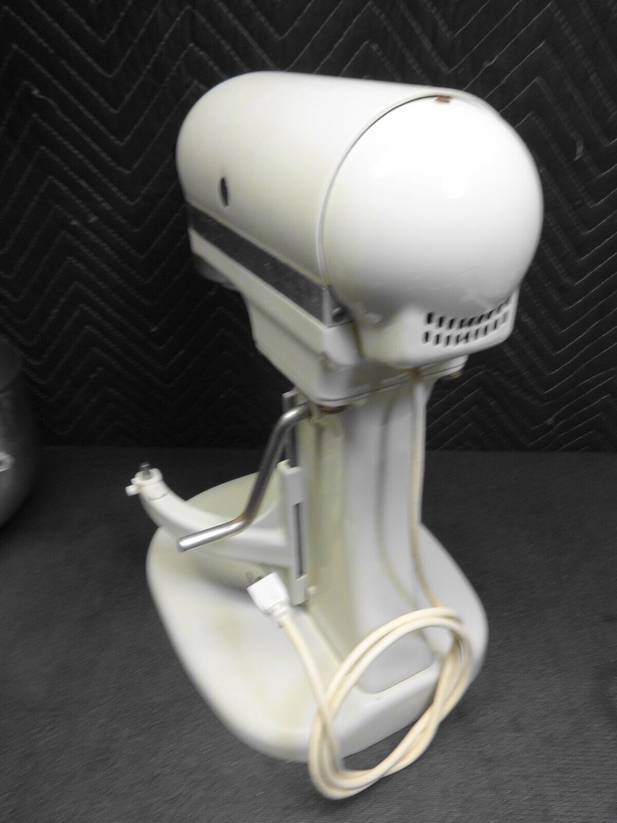 KitchenAid K5SS White Heavy Duty Series 5qt w/Mixer Bowl & Attachments