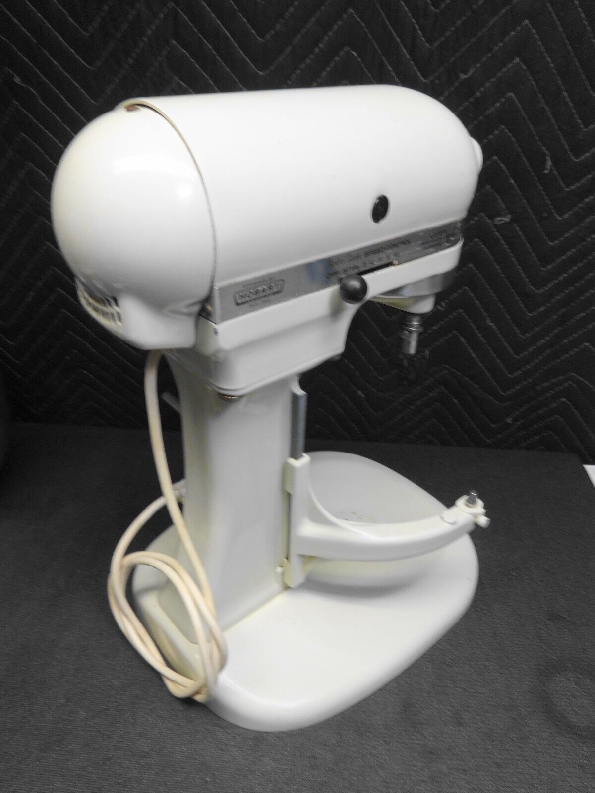 KitchenAid K5SS White Heavy Duty Series 5qt w/Mixer Bowl & Attachments