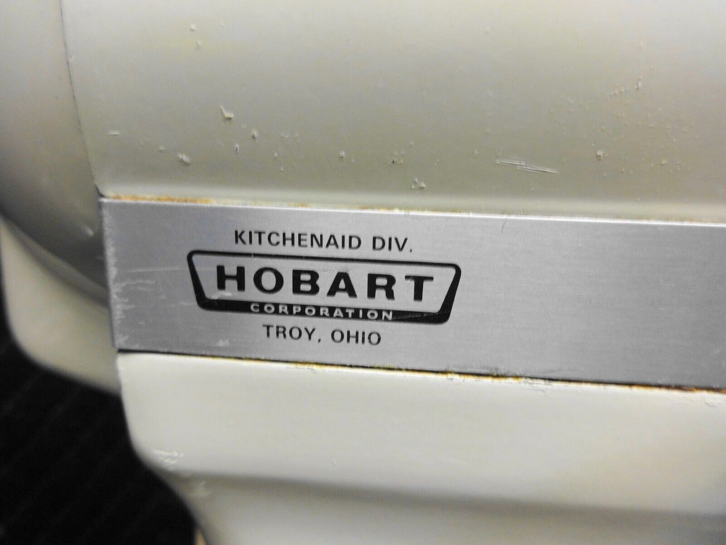 KitchenAid K5SS White Heavy Duty Series 5qt w/Mixer Bowl & Attachments