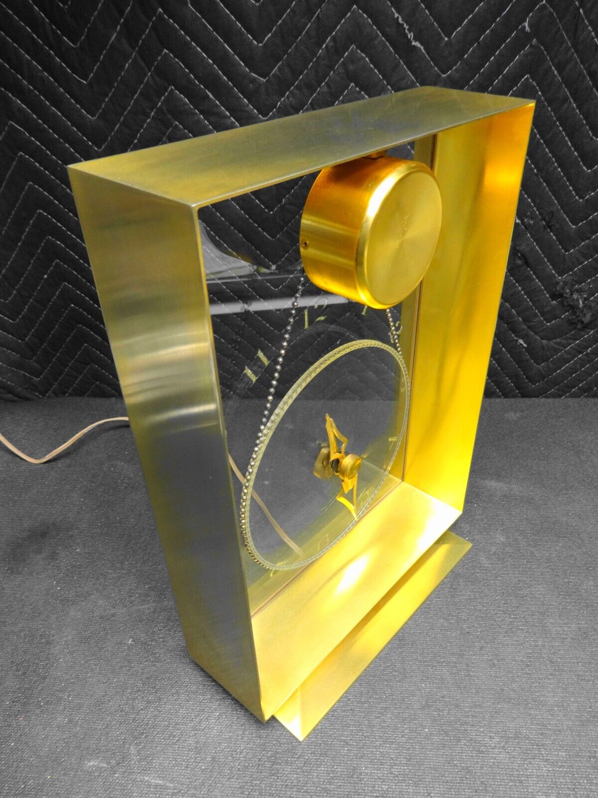 RARE - VINTAGE JEFFERSON SUSPENSE CLOCK, Model 580-191 - 1950's - *SERVICED*