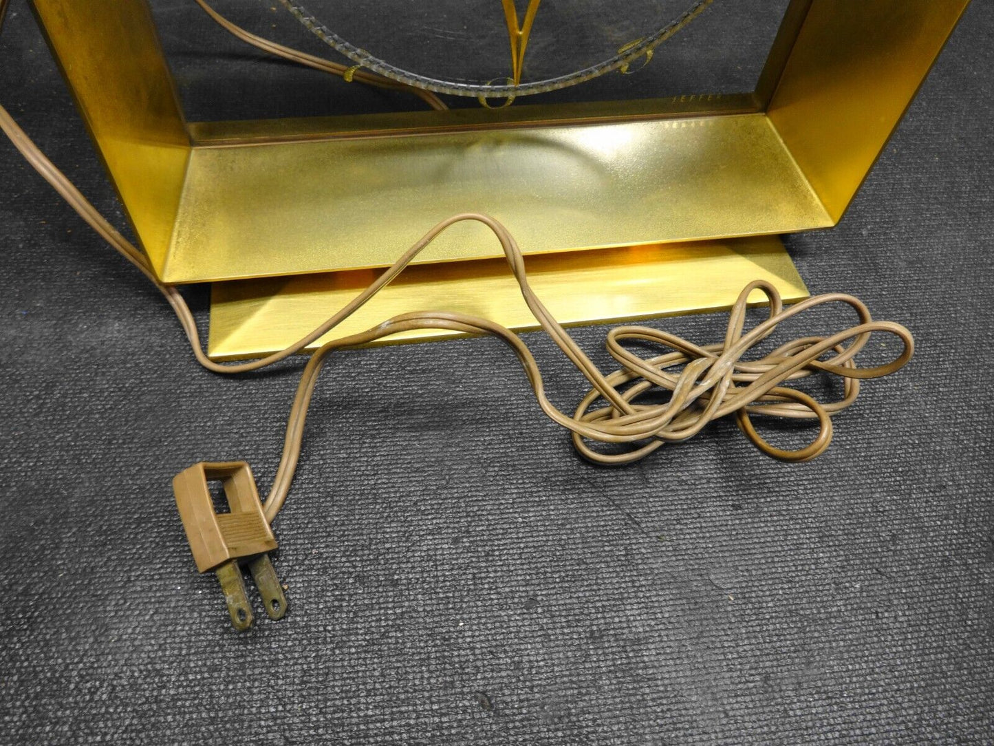 RARE - VINTAGE JEFFERSON SUSPENSE CLOCK, Model 580-191 - 1950's - *SERVICED*