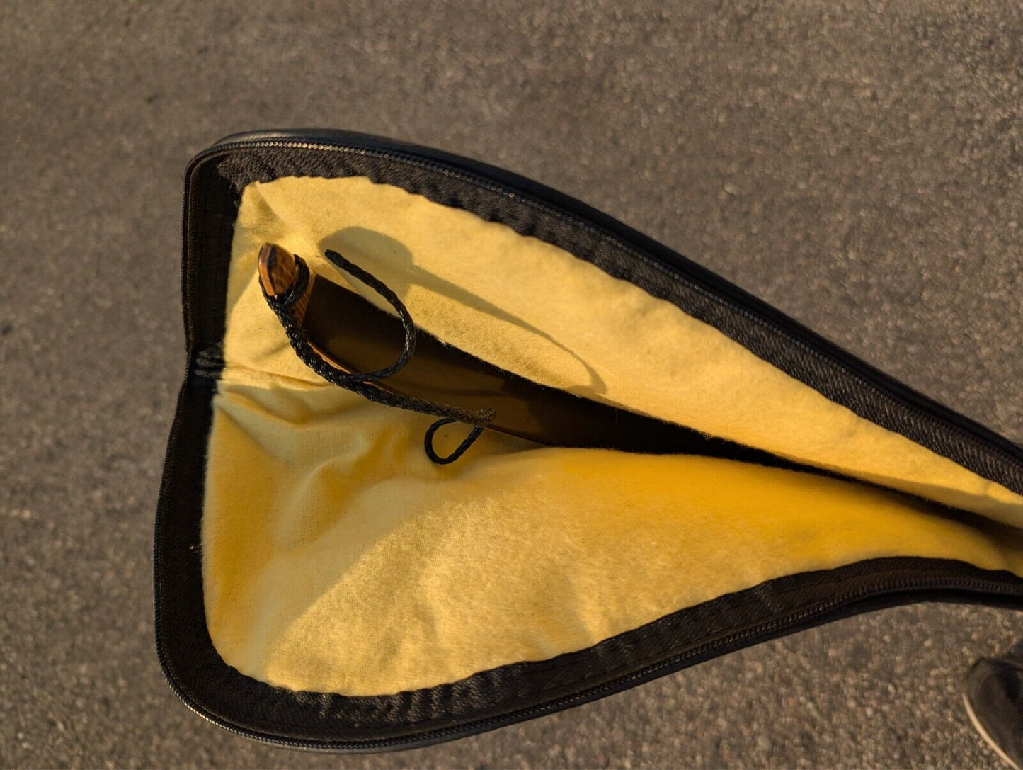 Bear Kodiak Hunter RH Recurve Bow 50# AMO-60" w/ Case