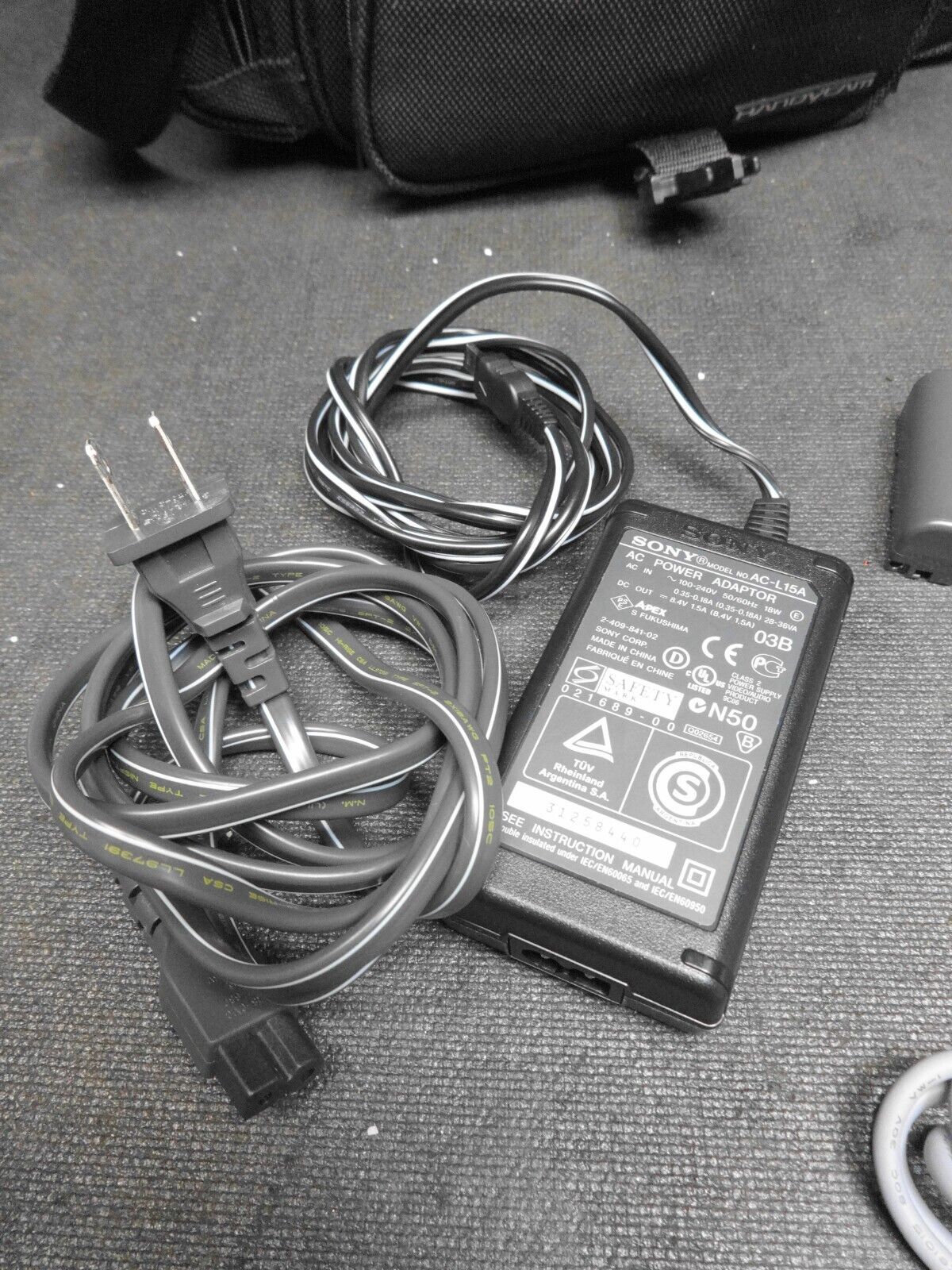 Sony DCR-TRV22 MiniDv Mini Dv Camera Stereo Camcorder VCR Player Video Transfer