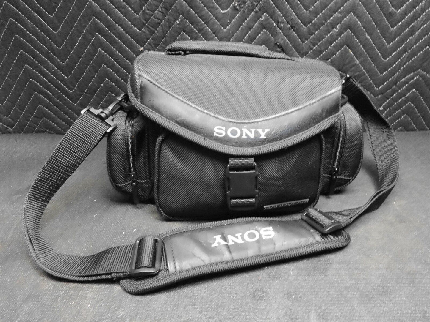 Sony DCR-TRV22 MiniDv Mini Dv Camera Stereo Camcorder VCR Player Video Transfer