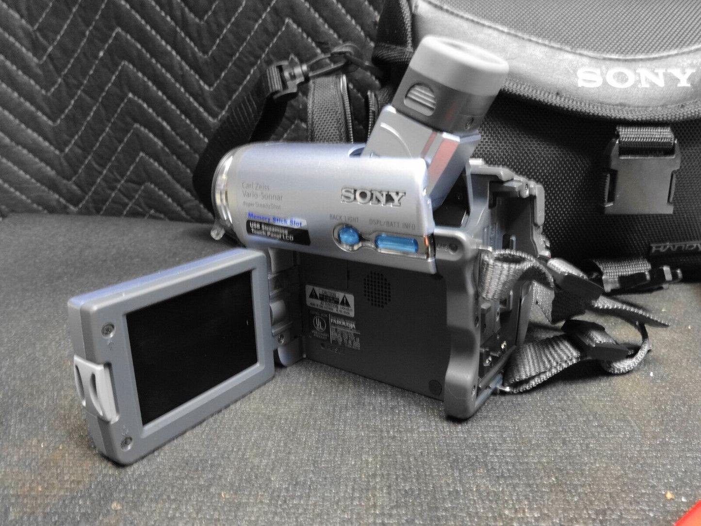 Sony DCR-TRV22 MiniDv Mini Dv Camera Stereo Camcorder VCR Player Video Transfer