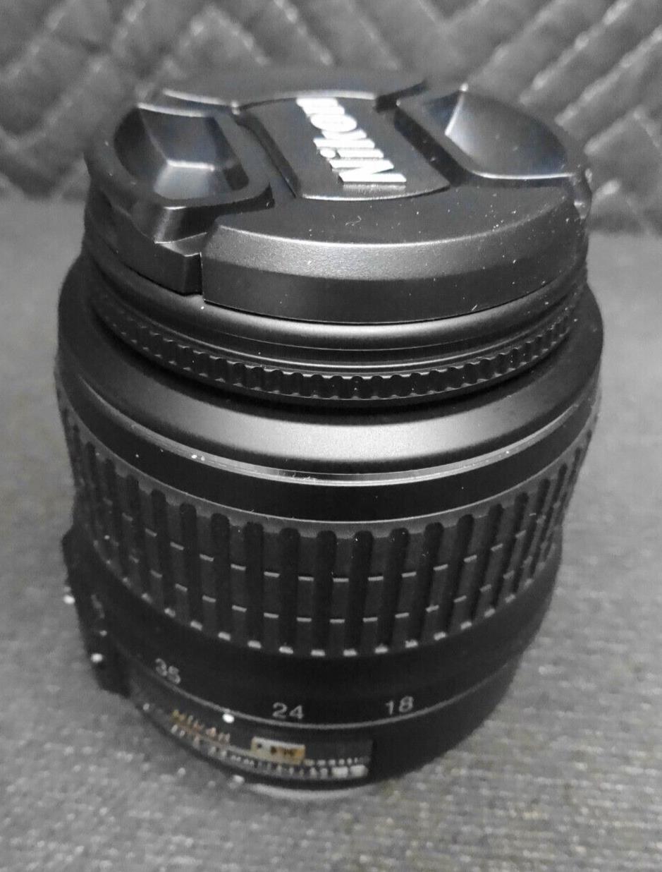 Nikon DX AF-S Nikkor 18-55mm f/3.5-5.6 G II ED F-Mount Lens - New Open Box