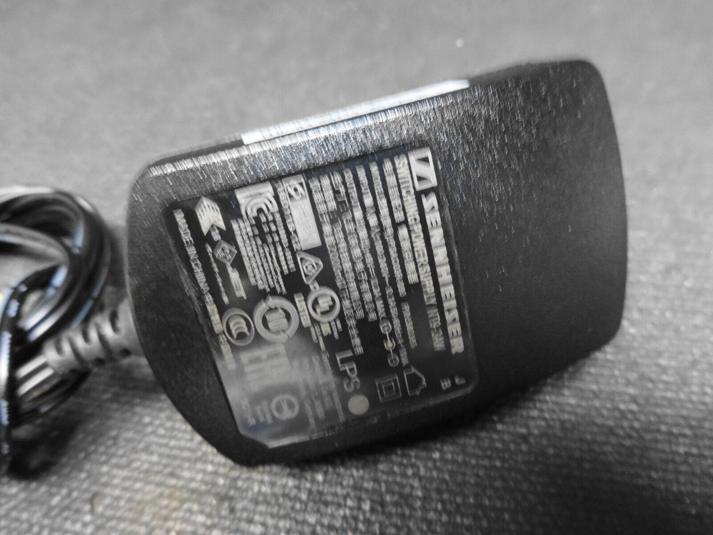 Sennheiser OEM Switching Black Power Supply NT9-3AW Model PSAC03R-090, Free Ship