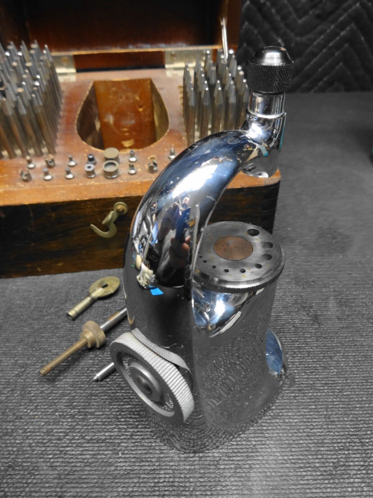 VINTAGE K&D KENDRICK DAVIS WATCHMAKERS SERIES 600 STAKING SET WATCH MAKER 103 PC