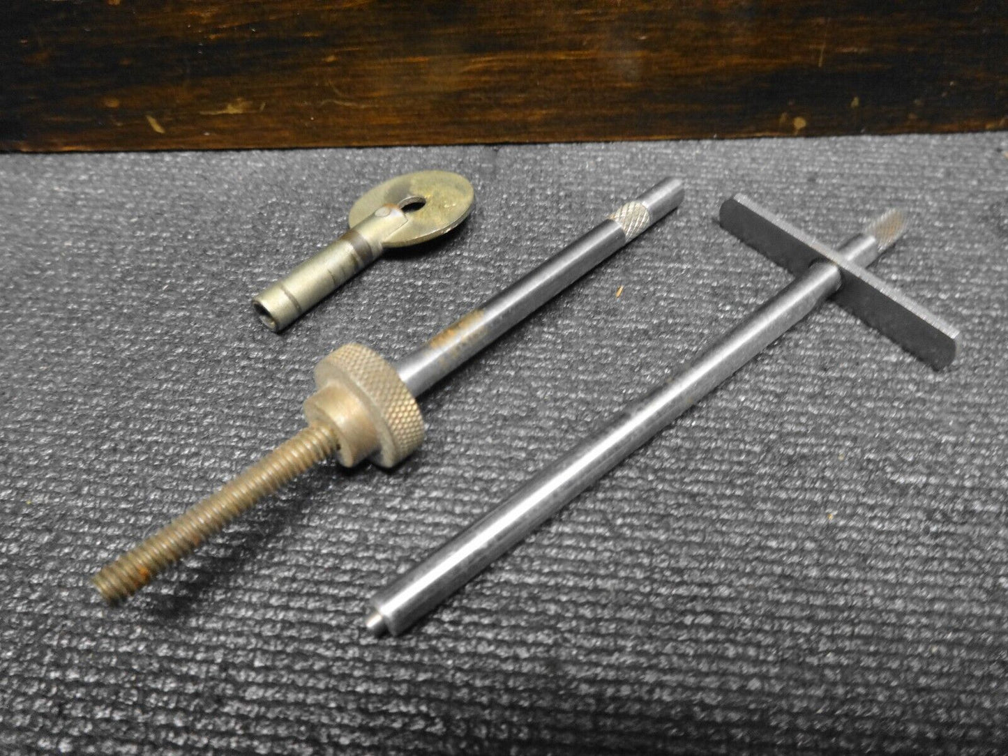 VINTAGE K&D KENDRICK DAVIS WATCHMAKERS SERIES 600 STAKING SET WATCH MAKER 103 PC