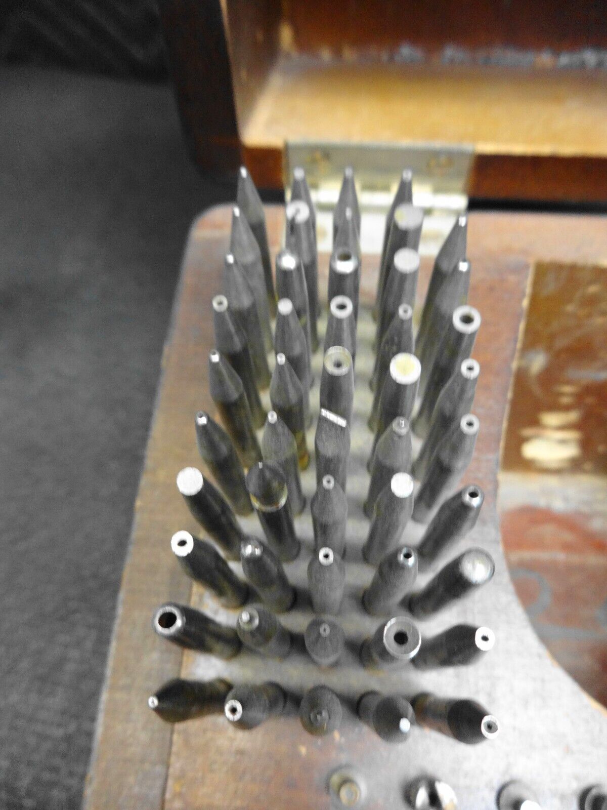 VINTAGE K&D KENDRICK DAVIS WATCHMAKERS SERIES 600 STAKING SET WATCH MAKER 103 PC