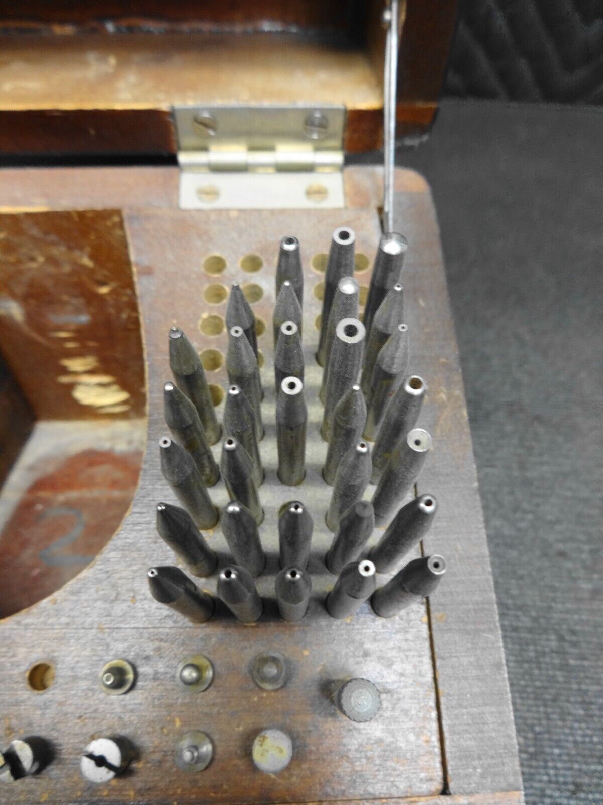 VINTAGE K&D KENDRICK DAVIS WATCHMAKERS SERIES 600 STAKING SET WATCH MAKER 103 PC