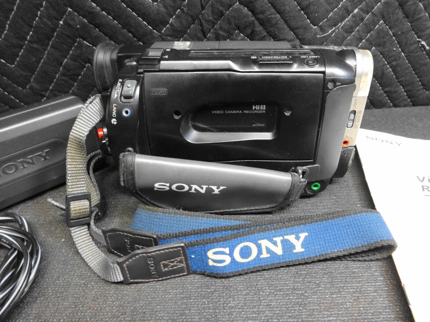 Sony CCD-TR940 Stereo HI8 HI 8 8mm Video8 Camcorder VCR Player Video Transfer