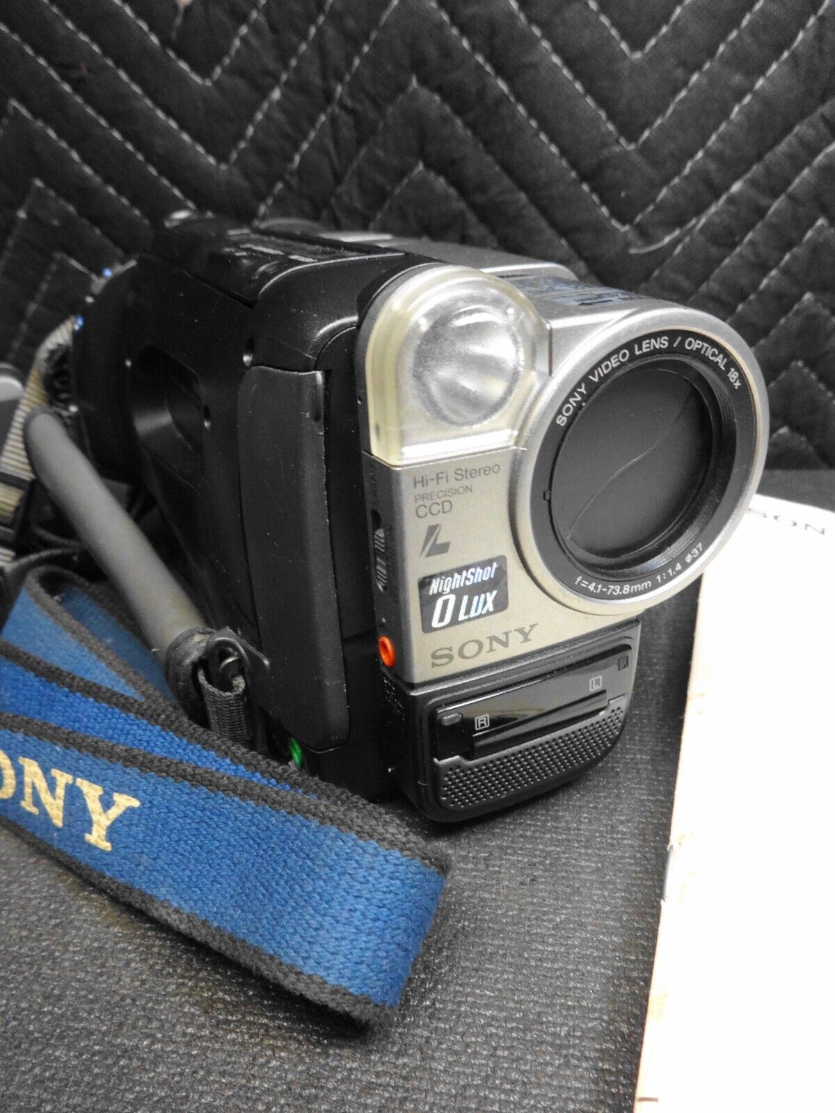 Sony CCD-TR940 Stereo HI8 HI 8 8mm Video8 Camcorder VCR Player Video Transfer
