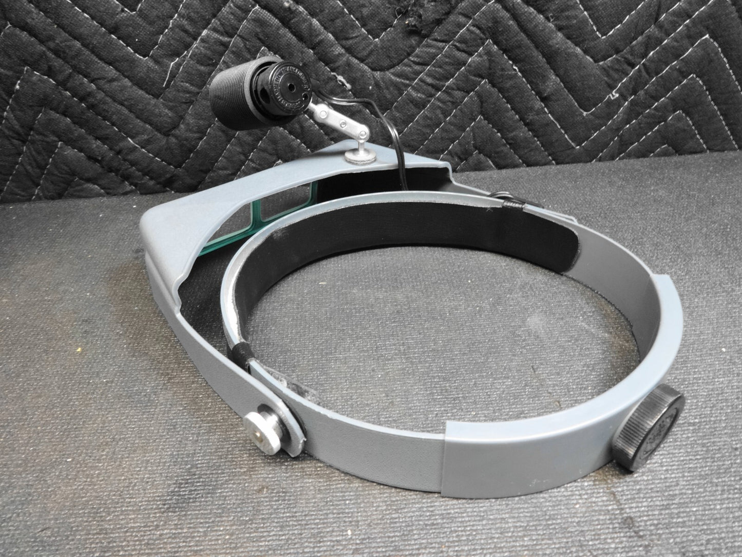 Light-Tech Halogen Physicians/Tech Headlight Model 580 Tested W/ OptiVisor