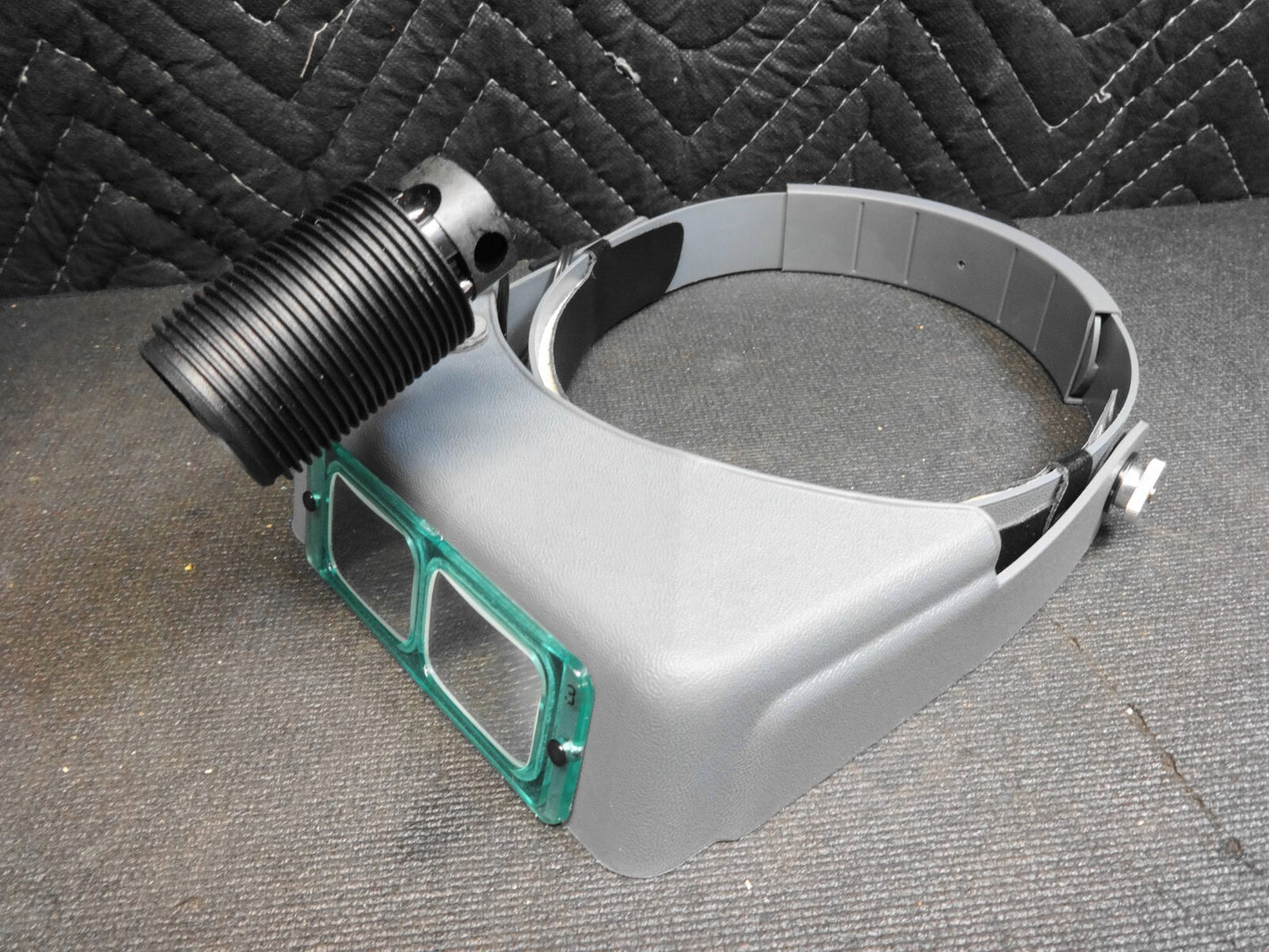 Light-Tech Halogen Physicians/Tech Headlight Model 580 Tested W/ OptiVisor