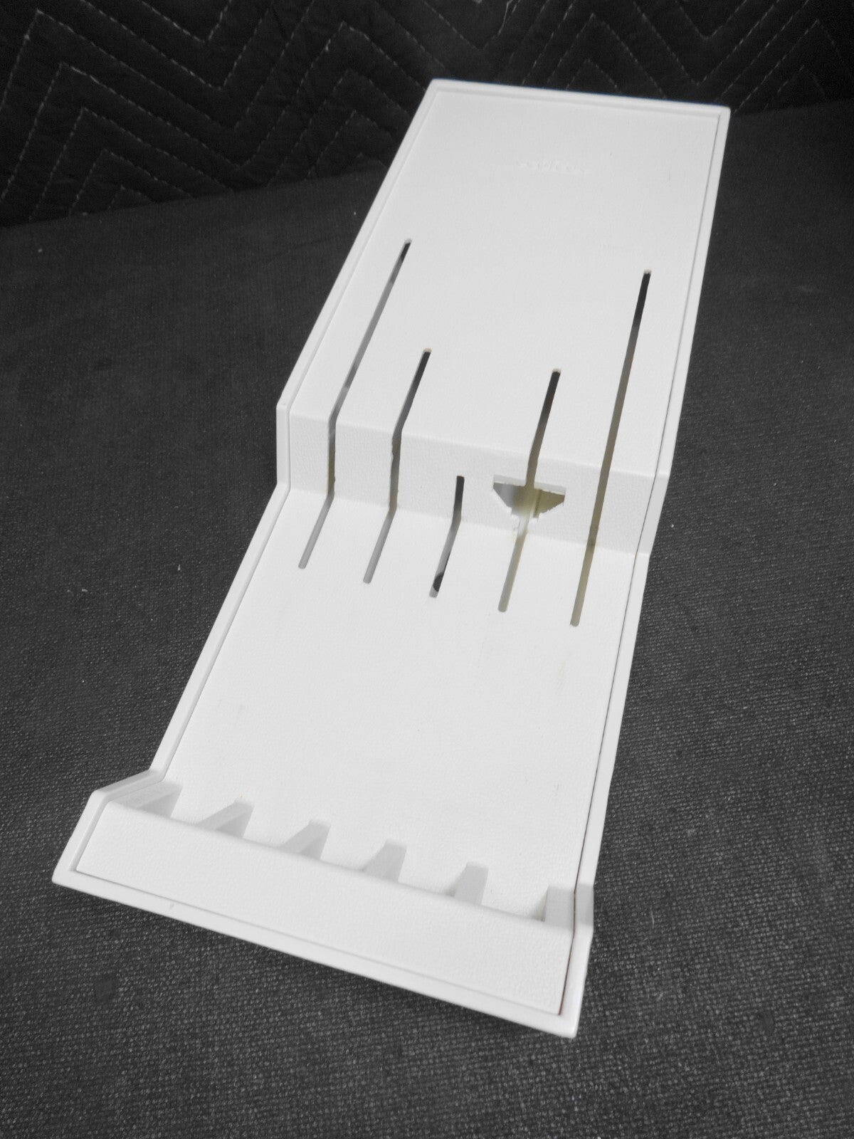 Cutco #1742 Plastic Hanging Or Drawer 5-Slot Knife & Fork Storage Organizer Tray