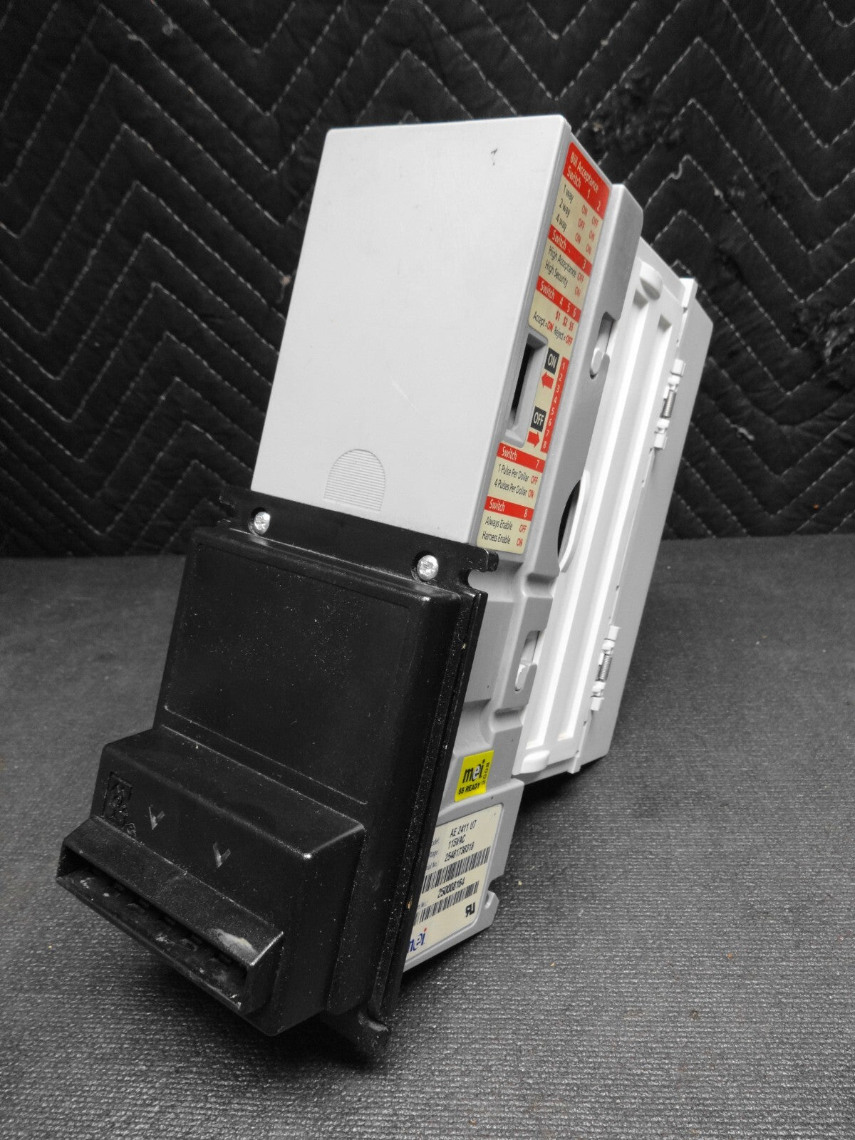 Mars MEI AE2411 U7 115vac Bill Acceptor Validator $1s & $5 Vending & Bill Box