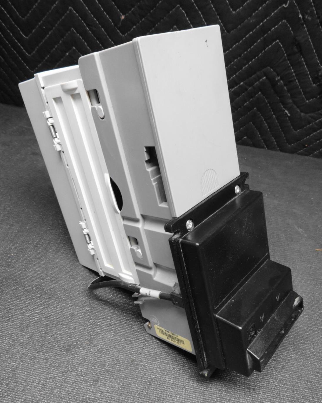 Mars MEI AE2411 U7 115vac Bill Acceptor Validator $1s & $5 Vending & Bill Box