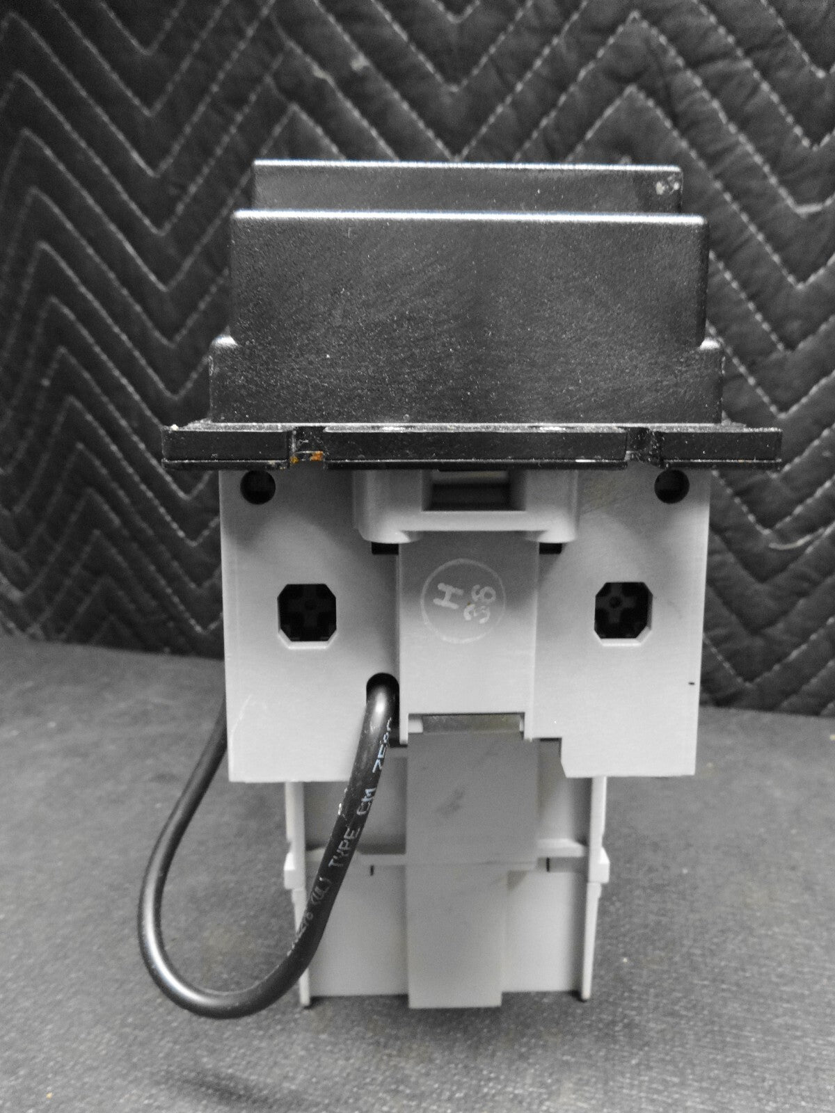 Mars MEI AE2411 U7 115vac Bill Acceptor Validator $1s & $5 Vending & Bill Box