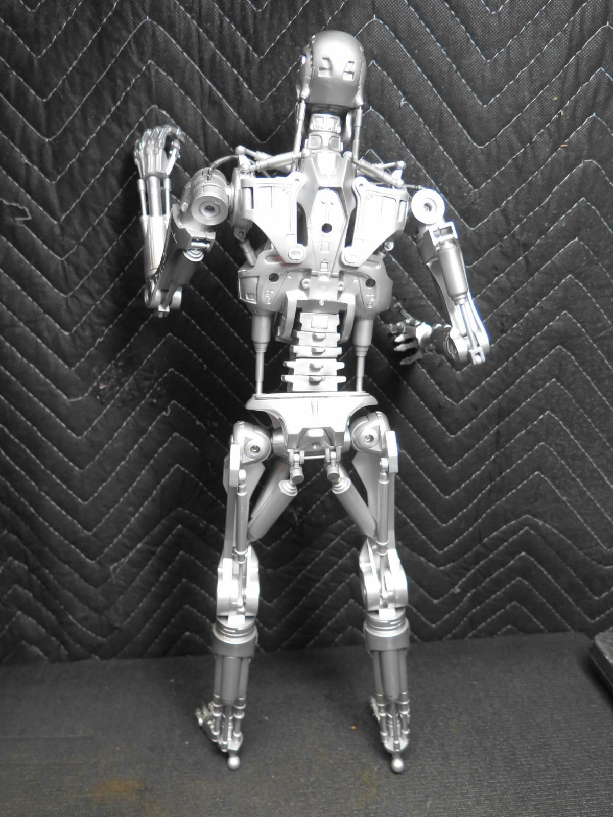 NECA the Terminator T-800 Endoskeleton Action Figure 18-inch, 1/4 Scale