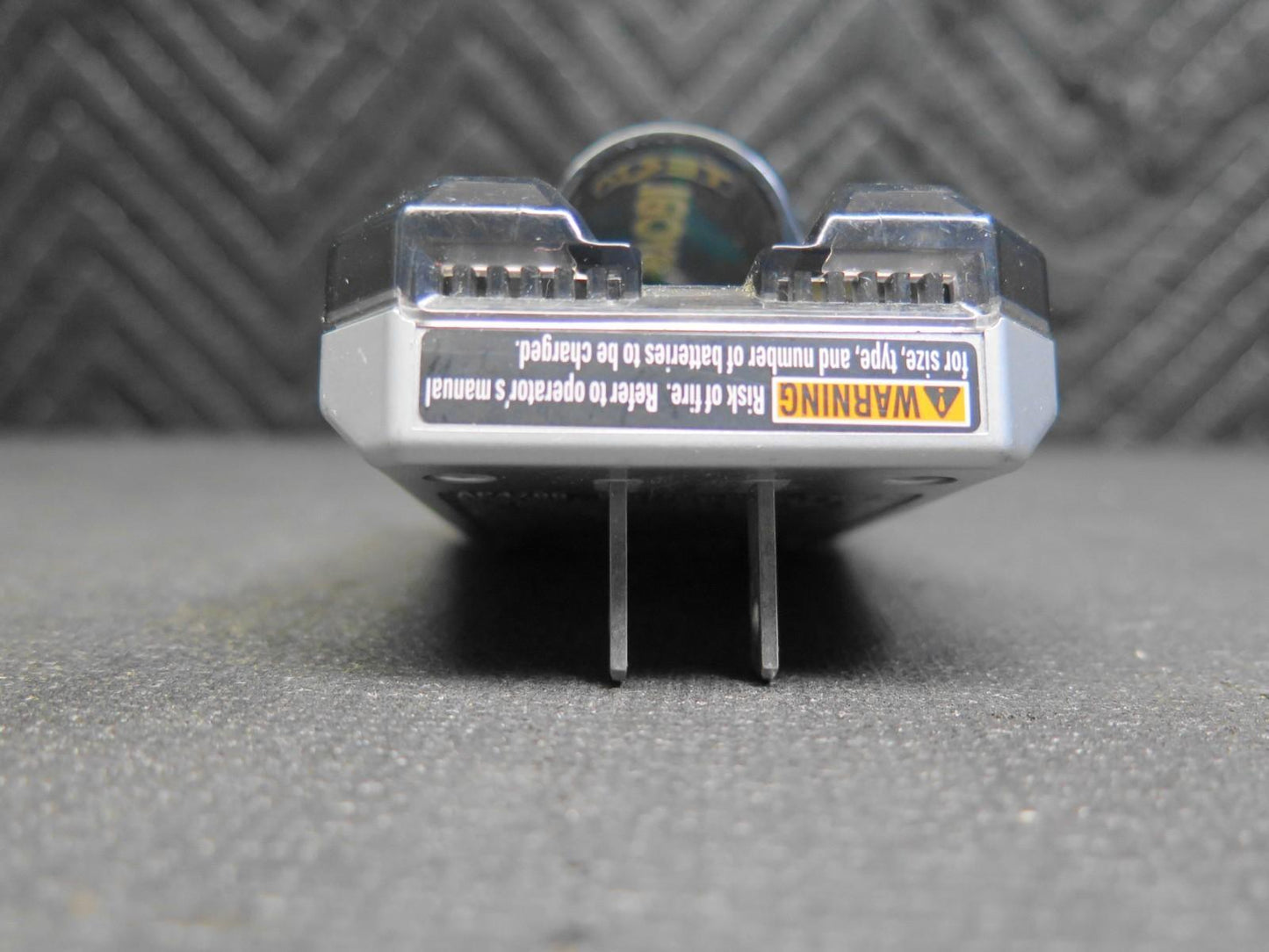 RYOBI TEK4 AP4700 4V AC Battery Charger