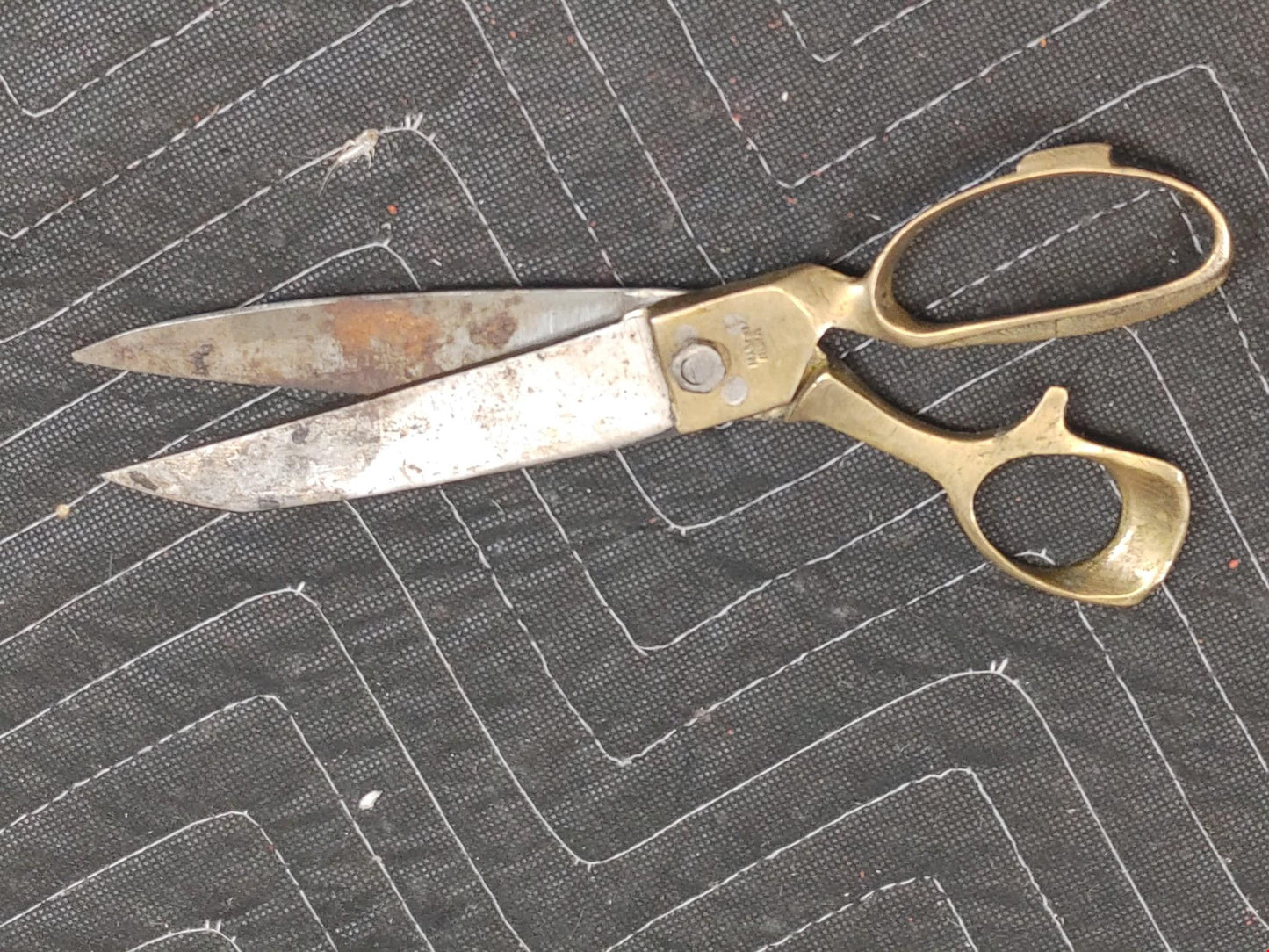 9" Parveen Brass & Steel Shear 4.5" blade - vintage scissor shears