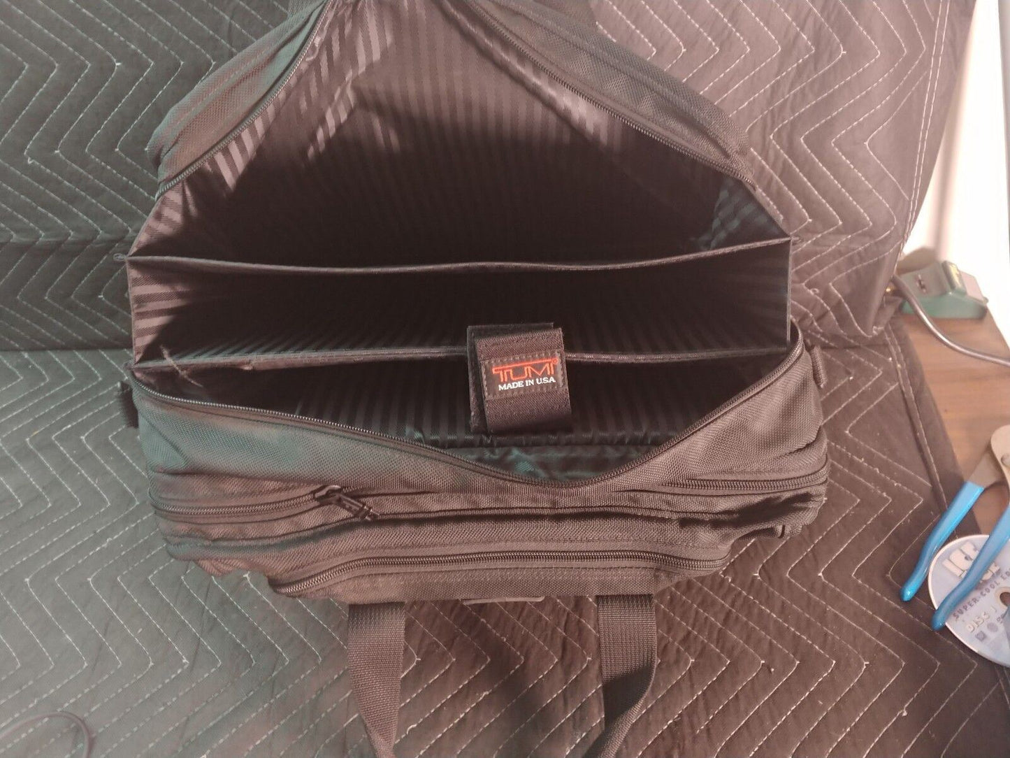 TUMI Brief Bag Laptop Large Black *USA* *EXCELLENT!*