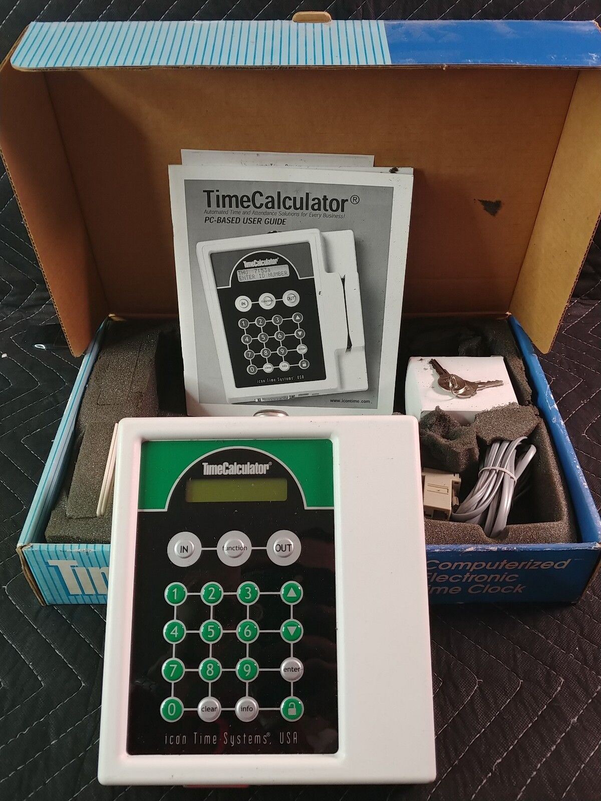 IconTime TimeCalculator Timeclock w/ Proximity Badges
