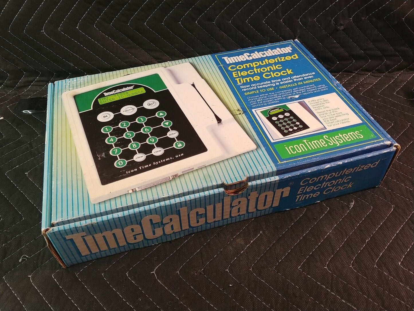 IconTime TimeCalculator Timeclock w/ Proximity Badges