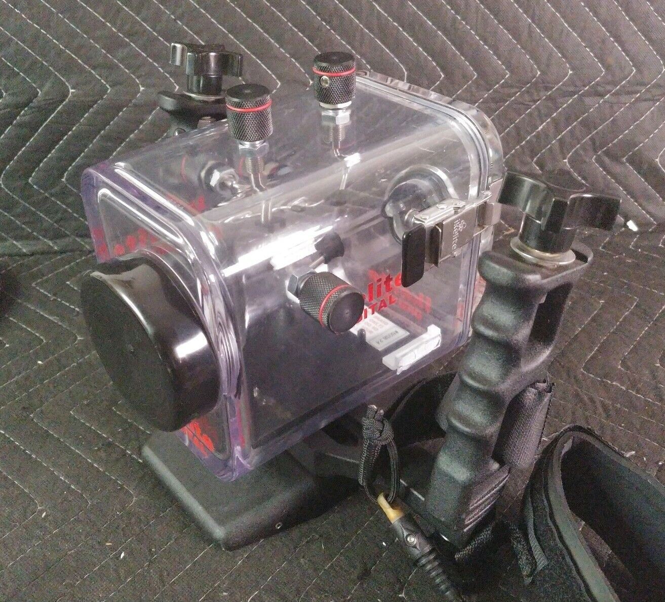 Ikelite 6038.24 Underwater Camera Housing for SONY HC23, 24, 26, 35, 36, 44, 46