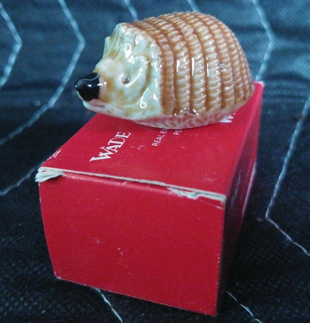 Wade....Made in England Whimsies Hedge Hog No. 22
