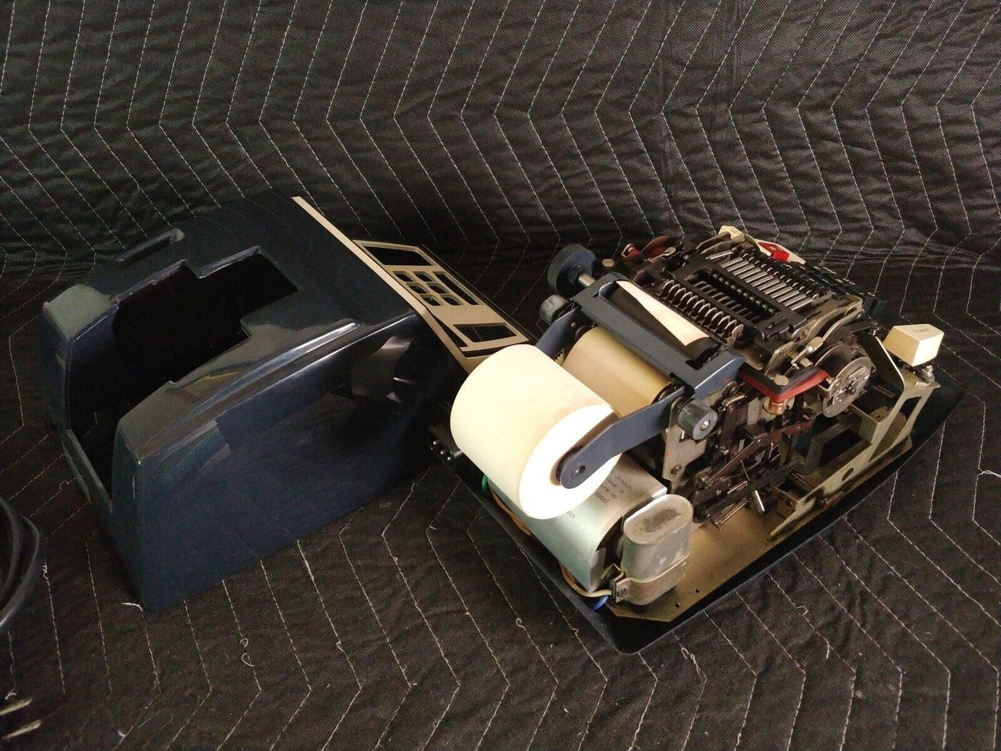 Commodore Model CBM 202 Adding Machine Calculator